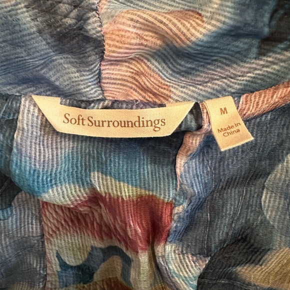 Soft Surroundings Flowers and Birds Draped Cardigan Topper with Hi-Lo hem - Picture 3 of 13